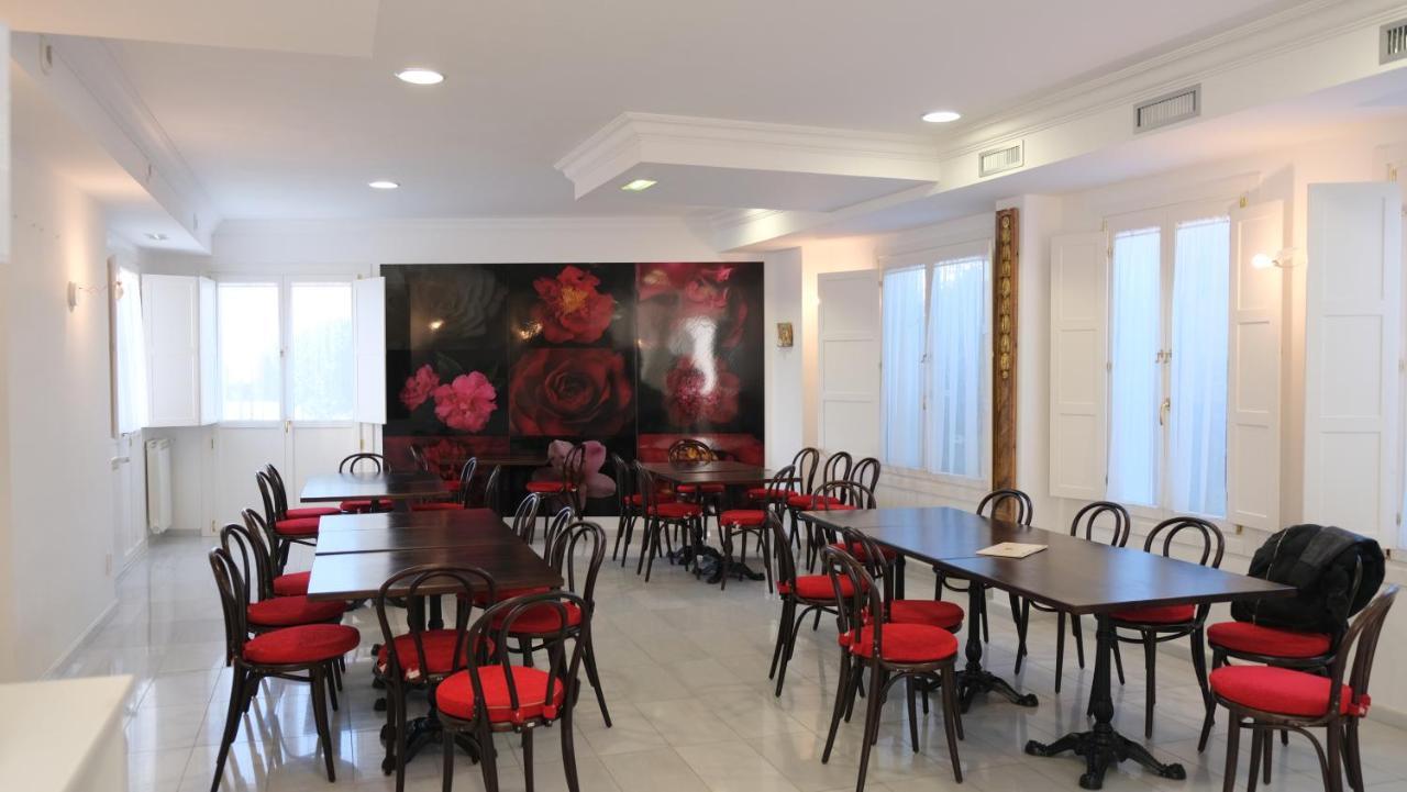 Hotel La Casa De Las Camelias Busto Екстер'єр фото